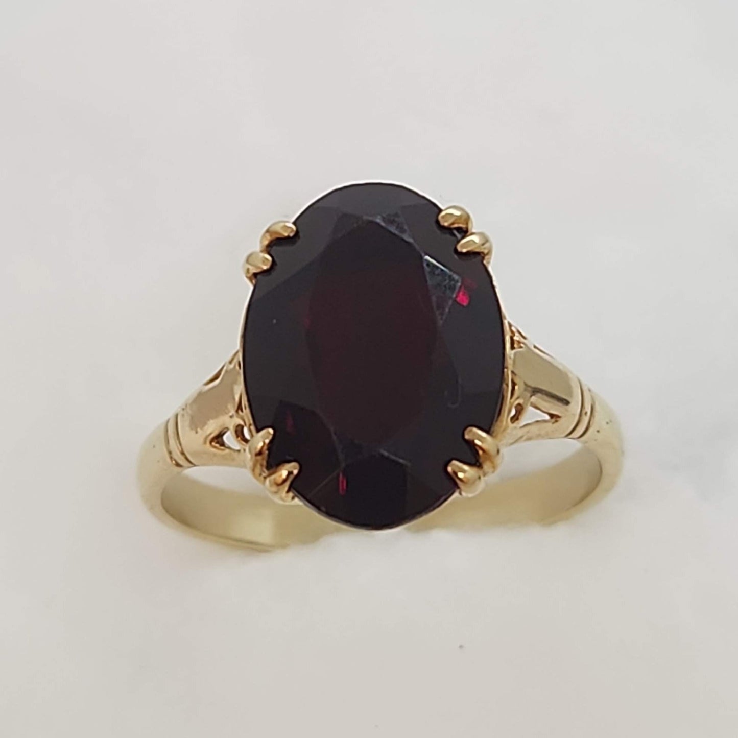 Imitation Garnet Ring