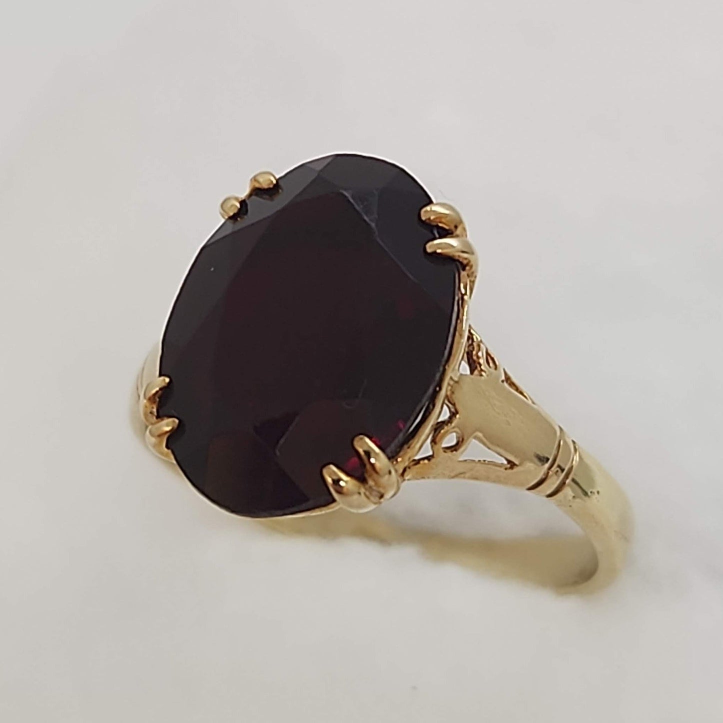 Imitation Garnet Ring