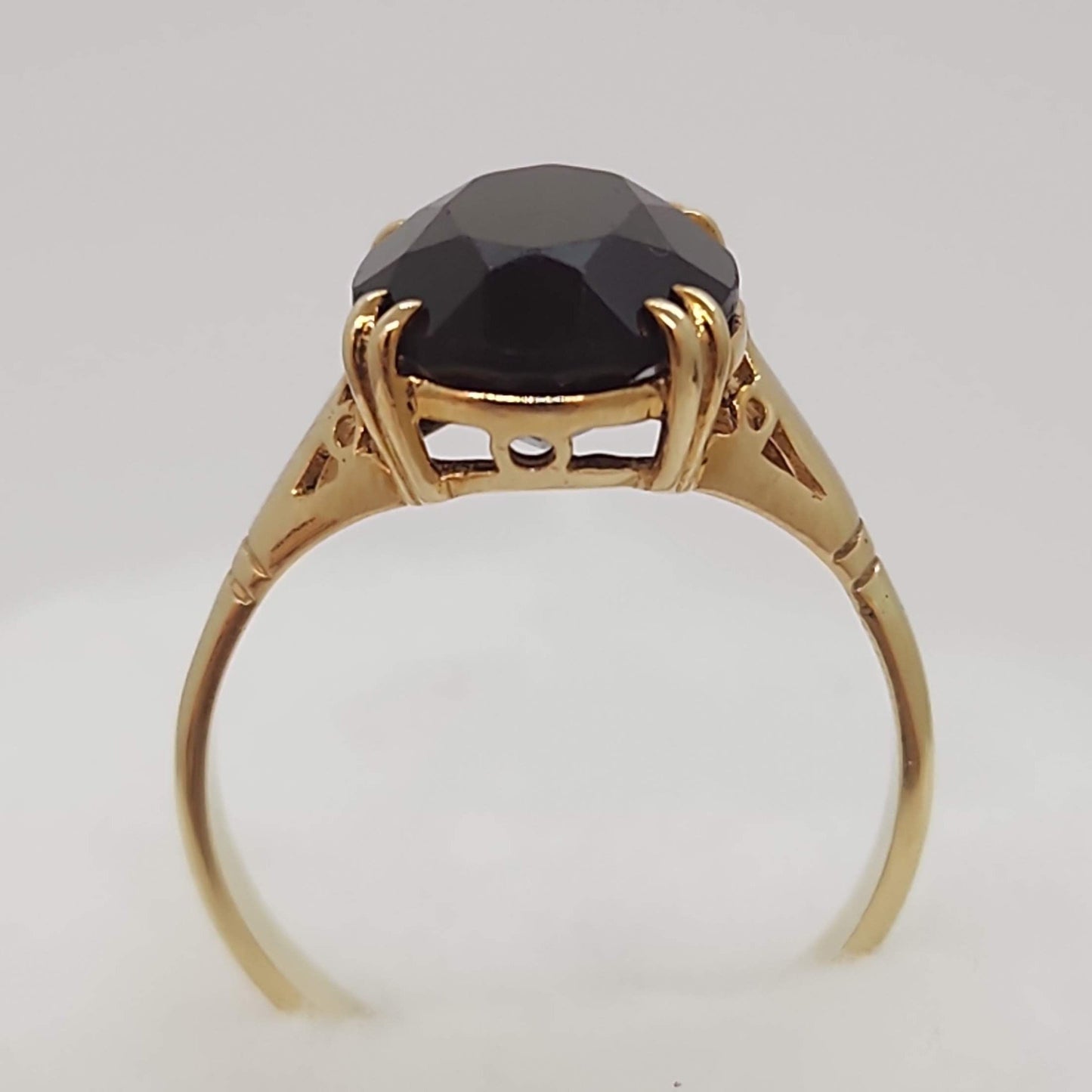 Imitation Garnet Ring