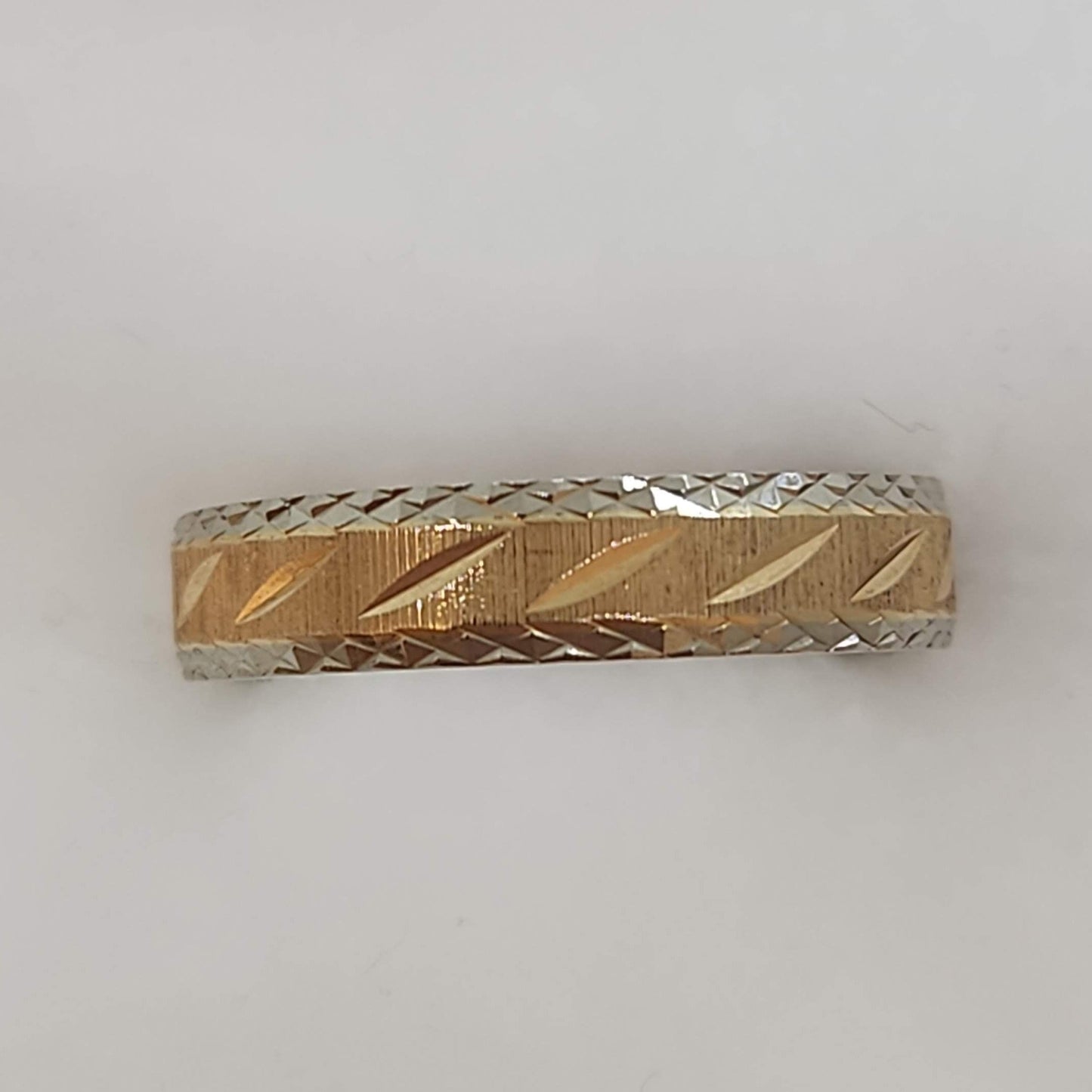 Diamond Cut Band