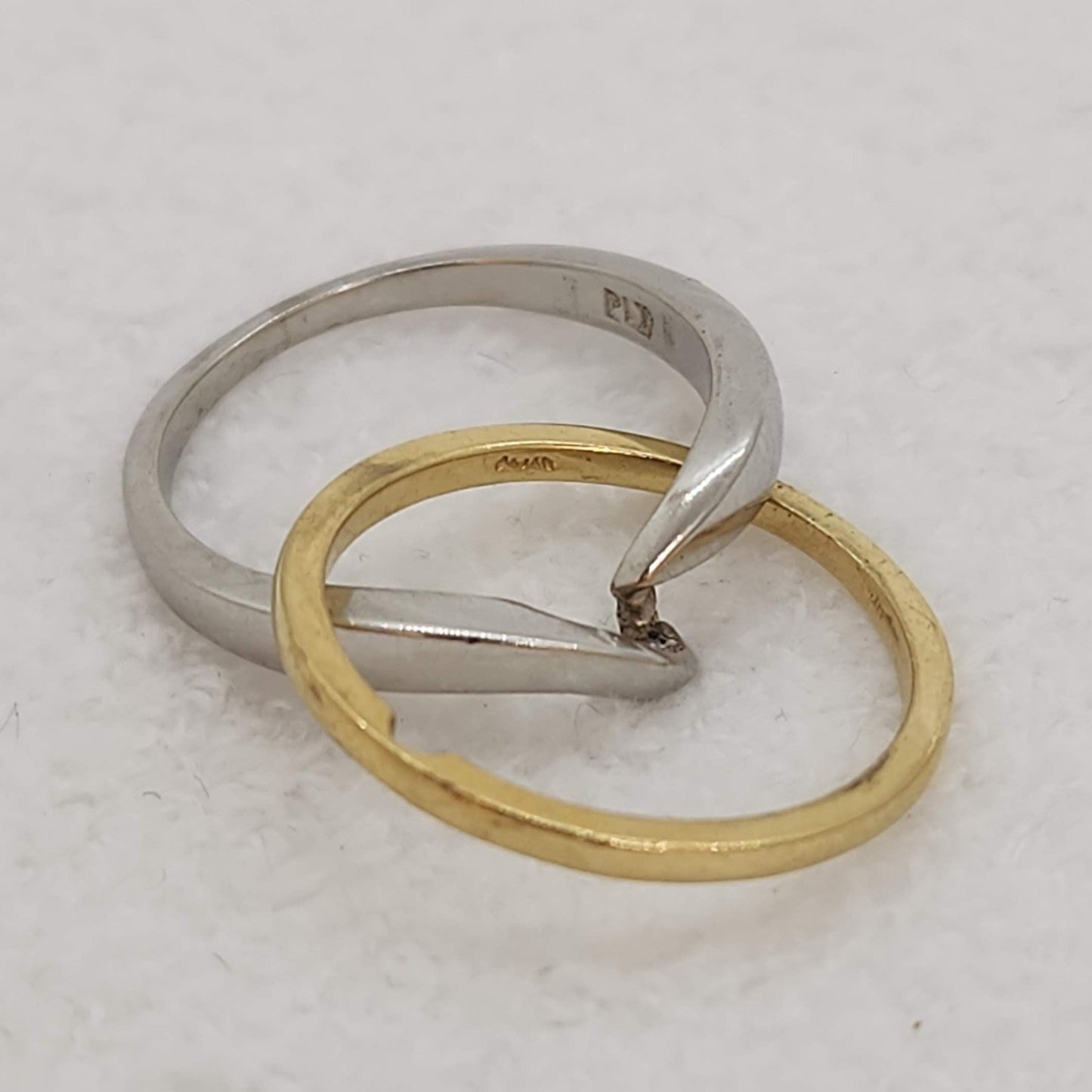 Interlocking Ring