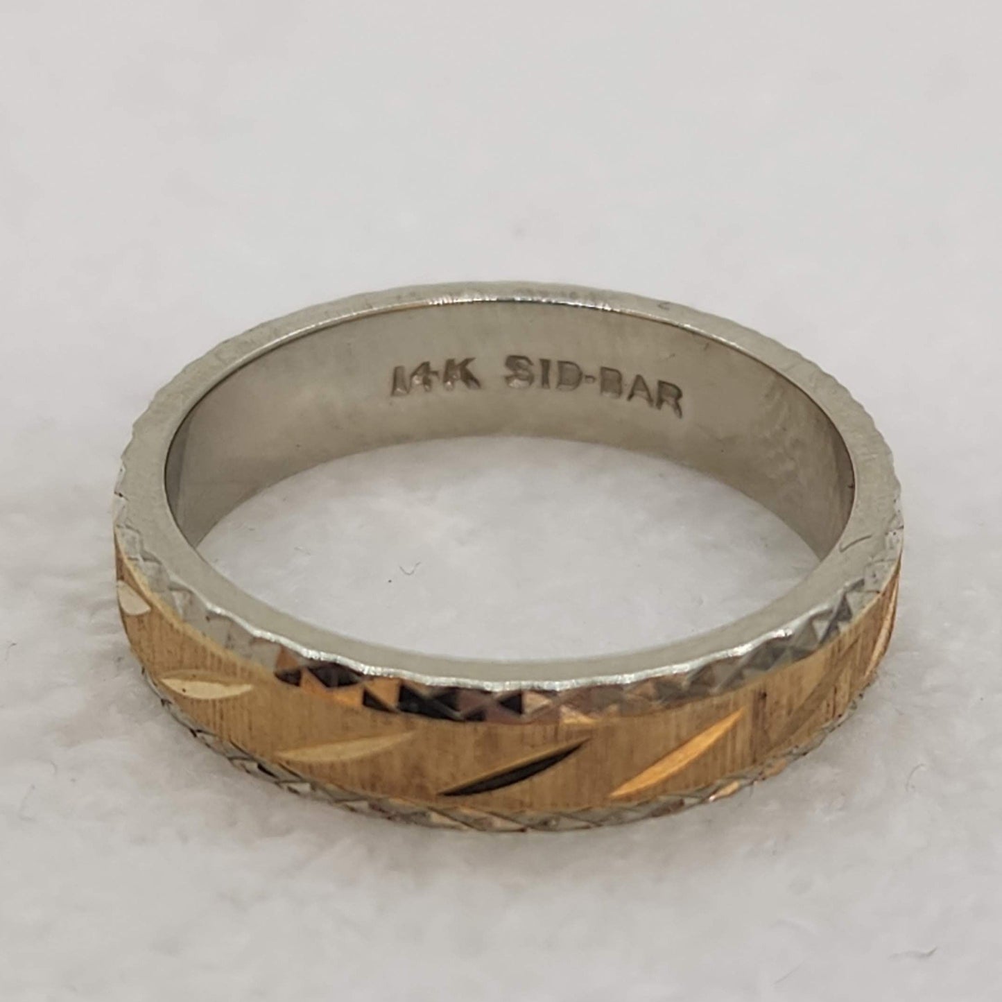 Diamond Cut Band