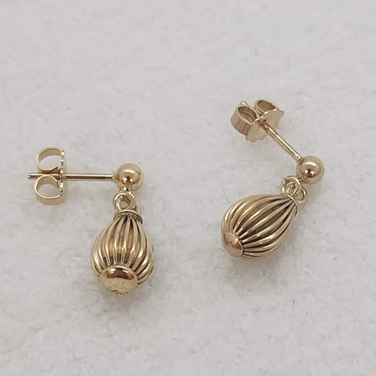 Dainty Fluted Gold Drops