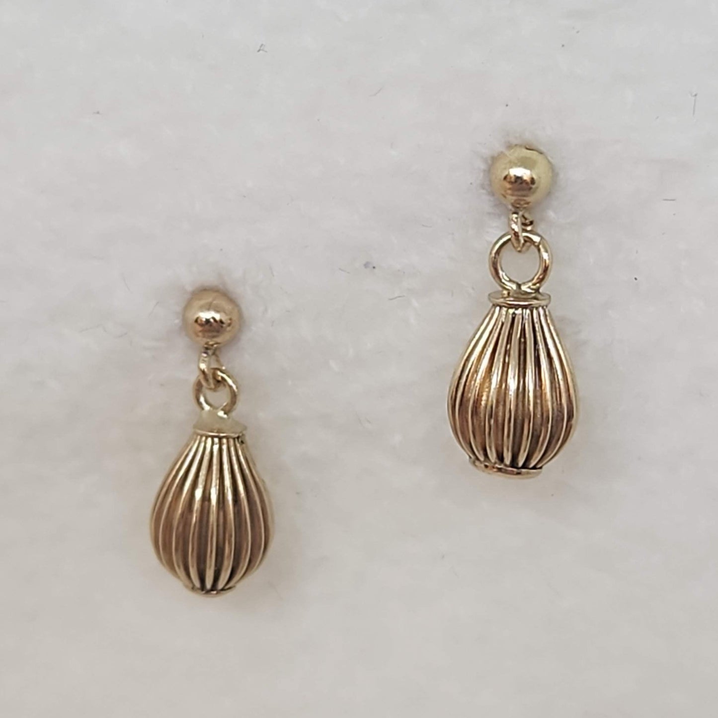 Dainty Fluted Gold Drops