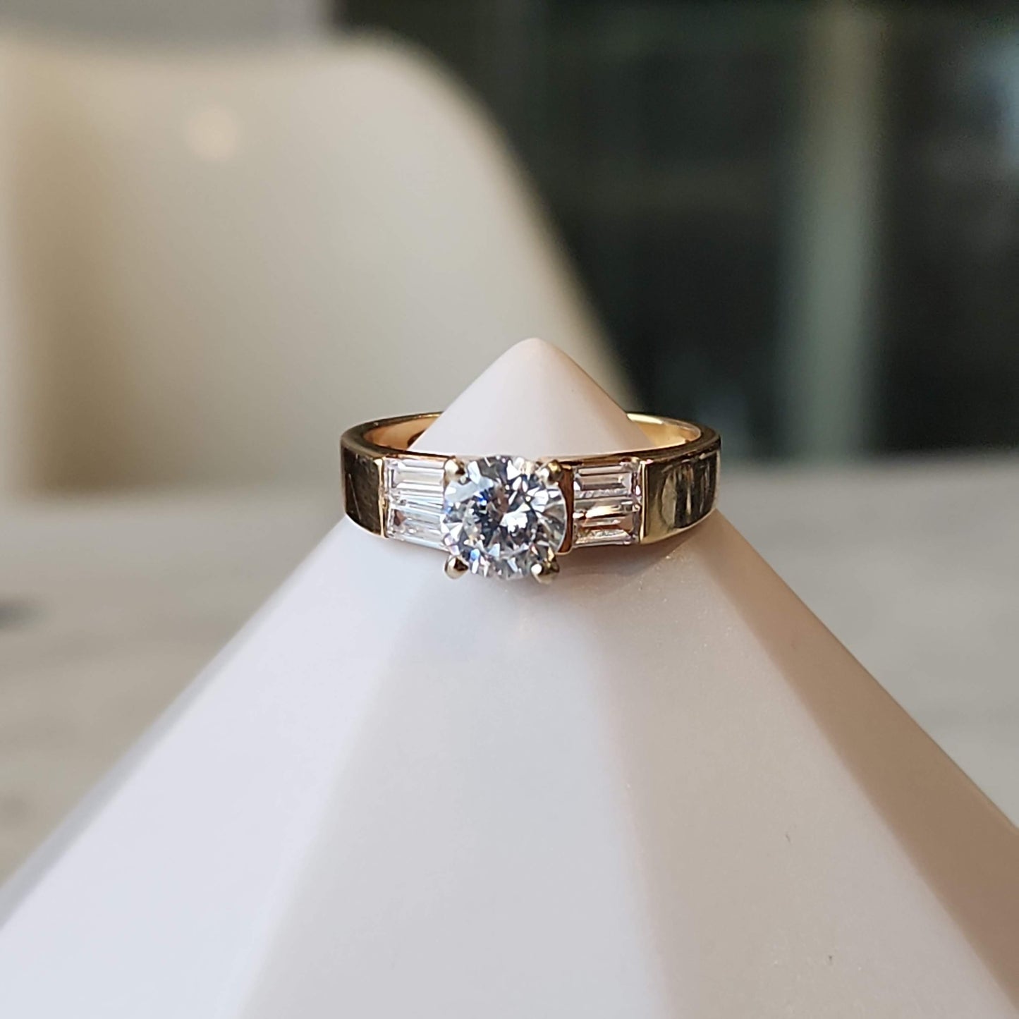 Diamondalt Engagement Ring