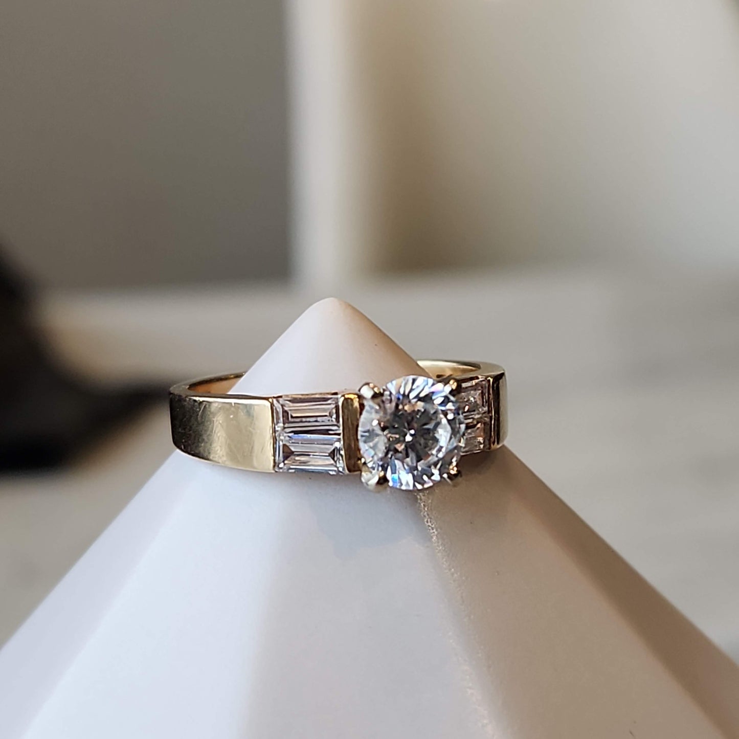 Diamondalt Engagement Ring