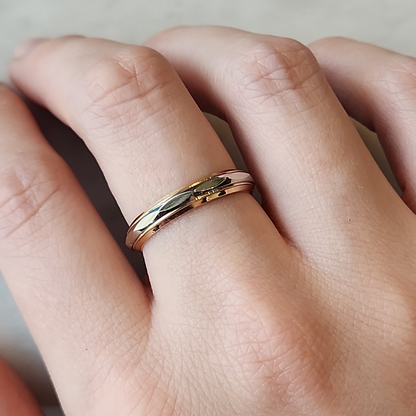 Faceted Two Tone Band
