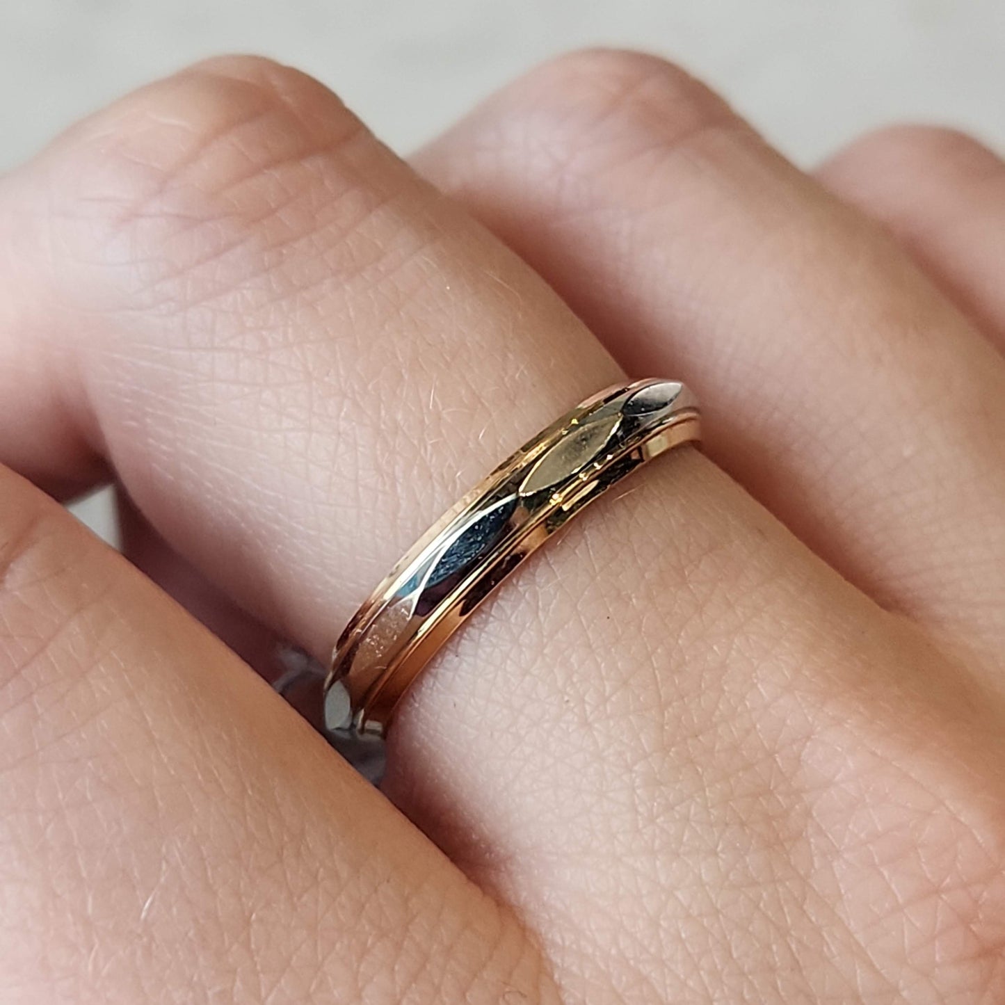 Faceted Two Tone Band
