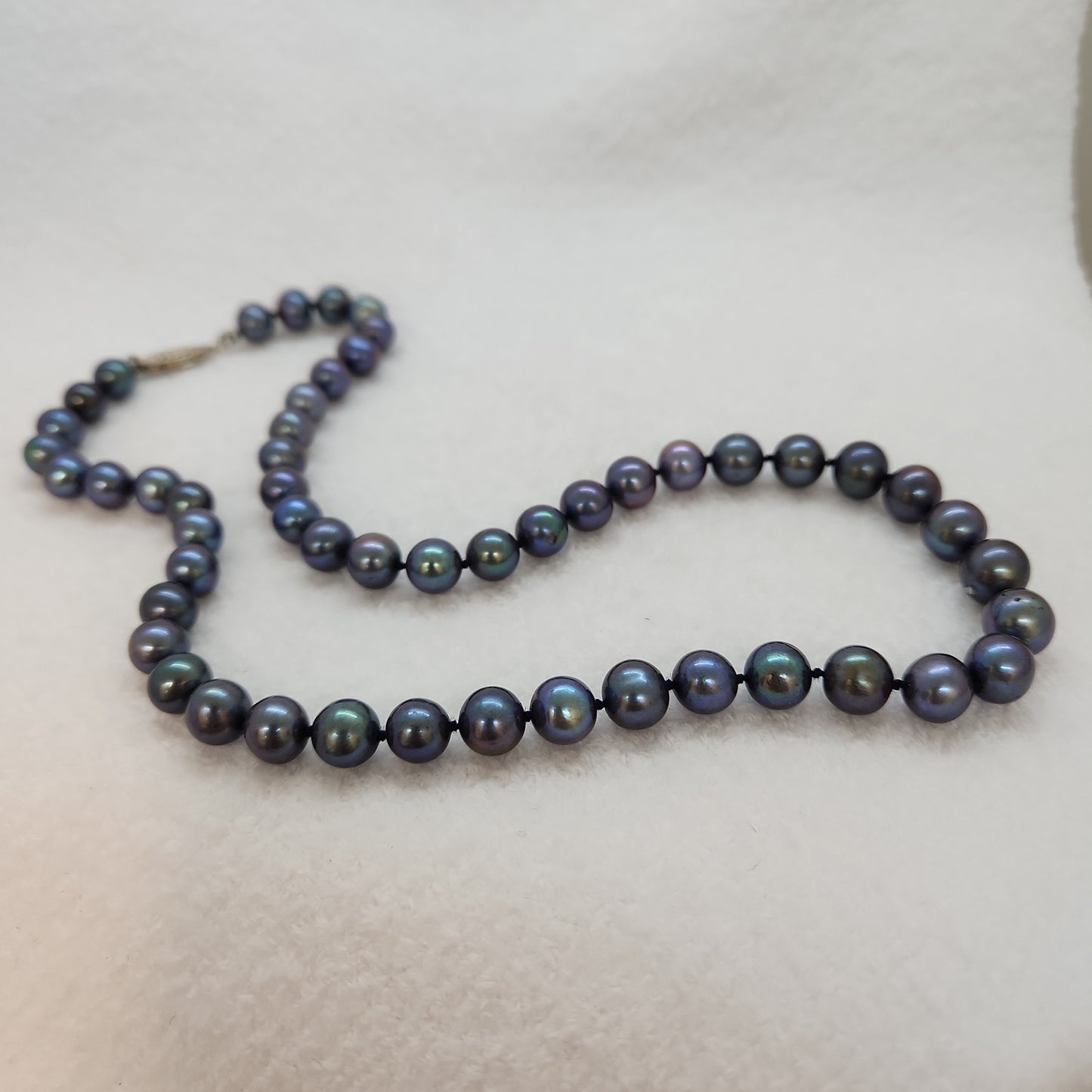 Freshwater Blue/Black Pearl Strand
