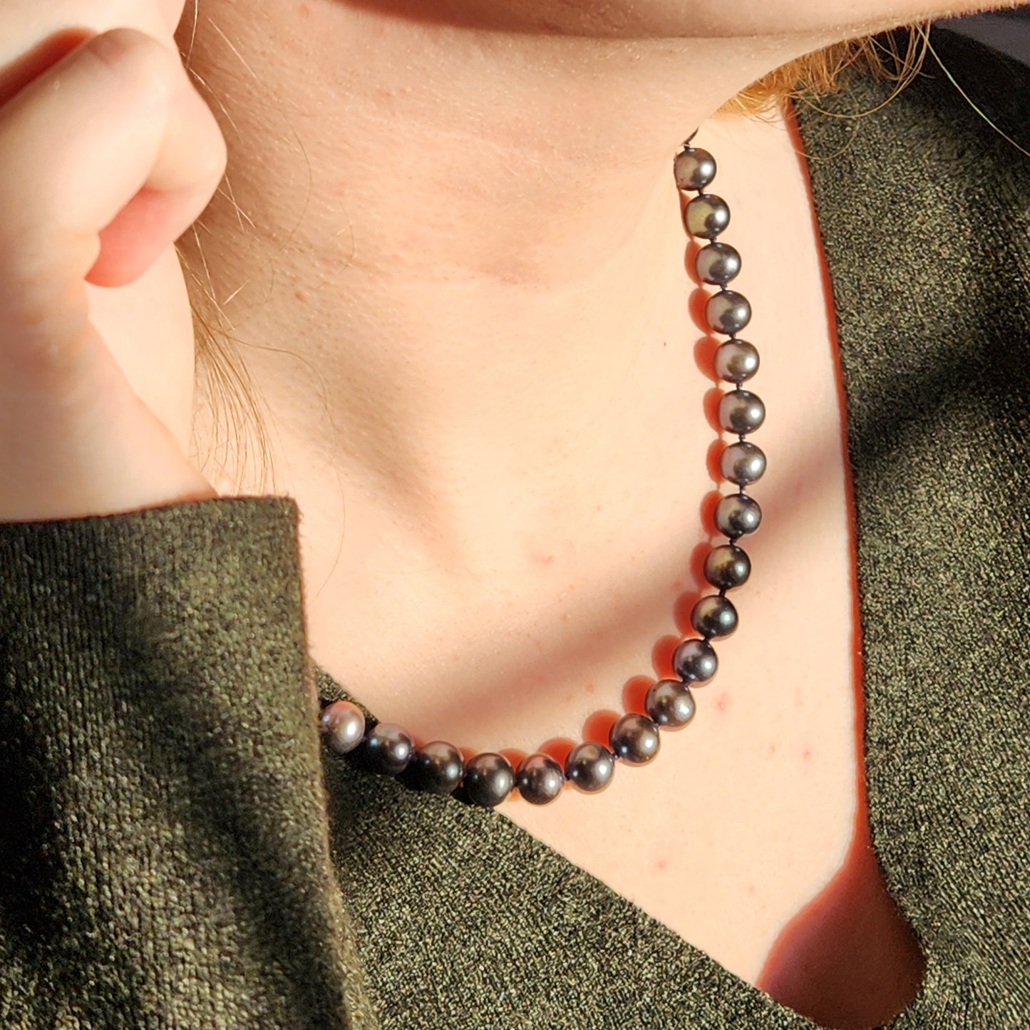 Freshwater Blue/Black Pearl Strand