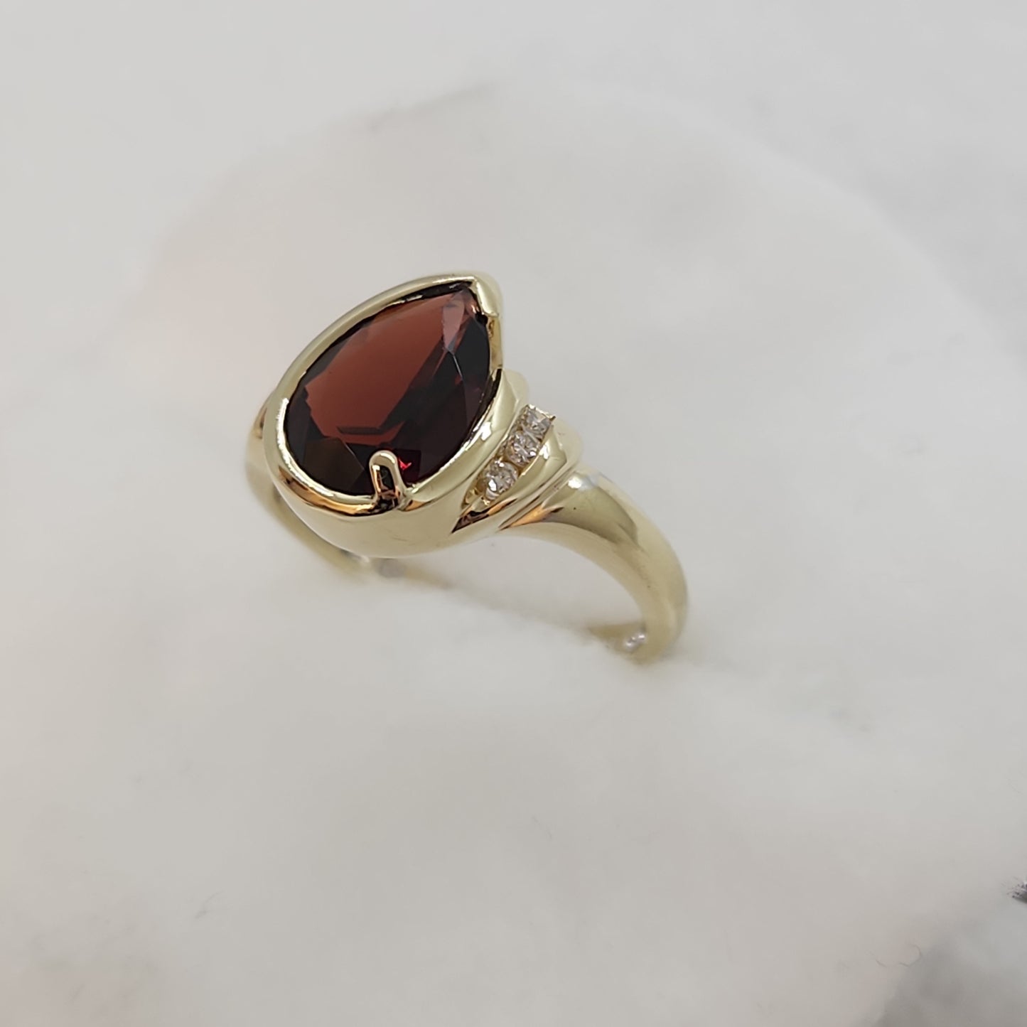 90's Garnet and Diamond Ring