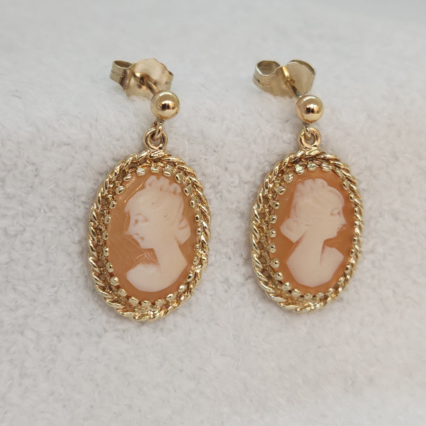 Cameo Dangles