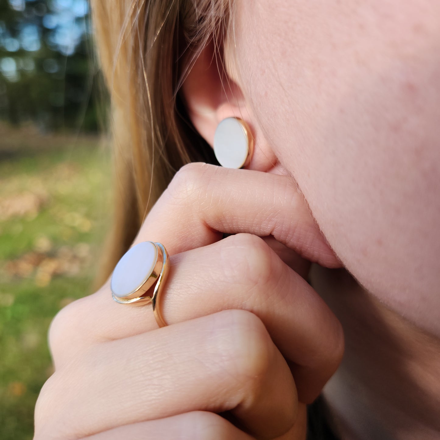 Mother of Pearl - Earrings