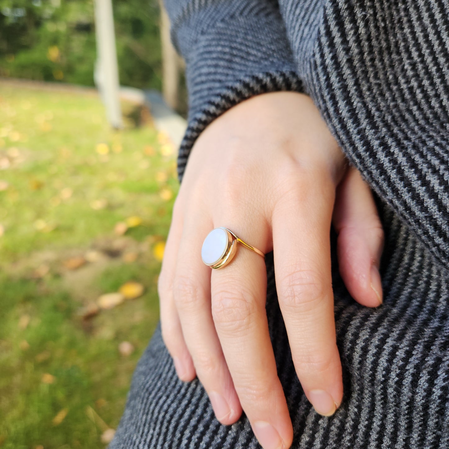 Mother of Pearl - Ring