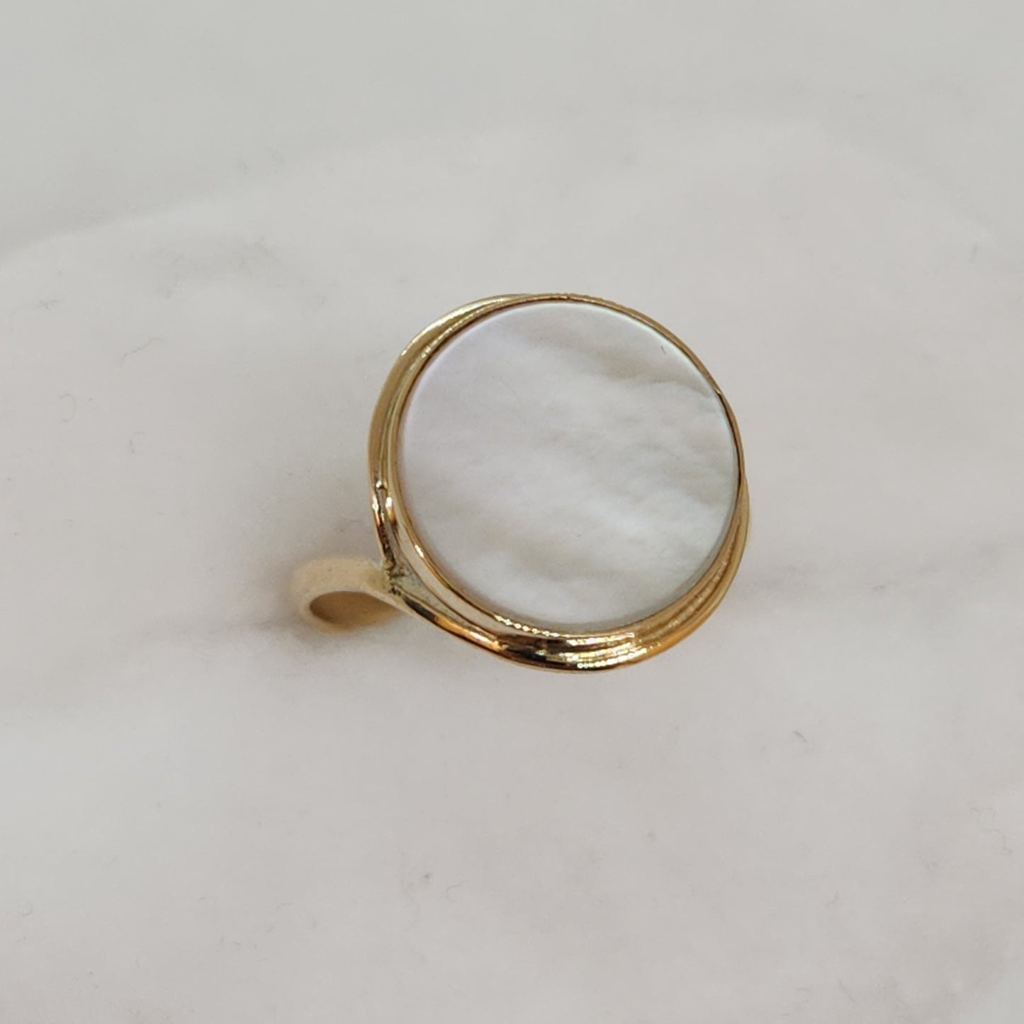 Mother of Pearl - Ring