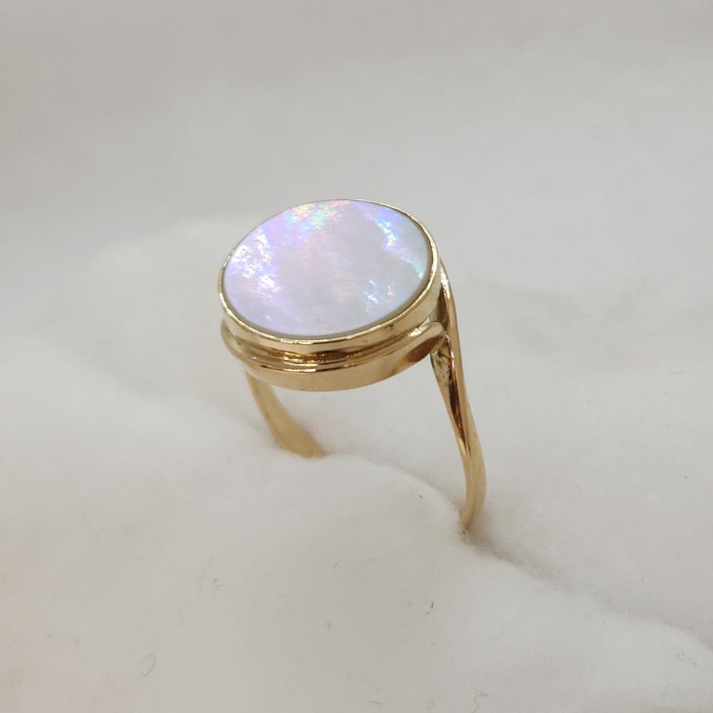 Mother of Pearl - Ring