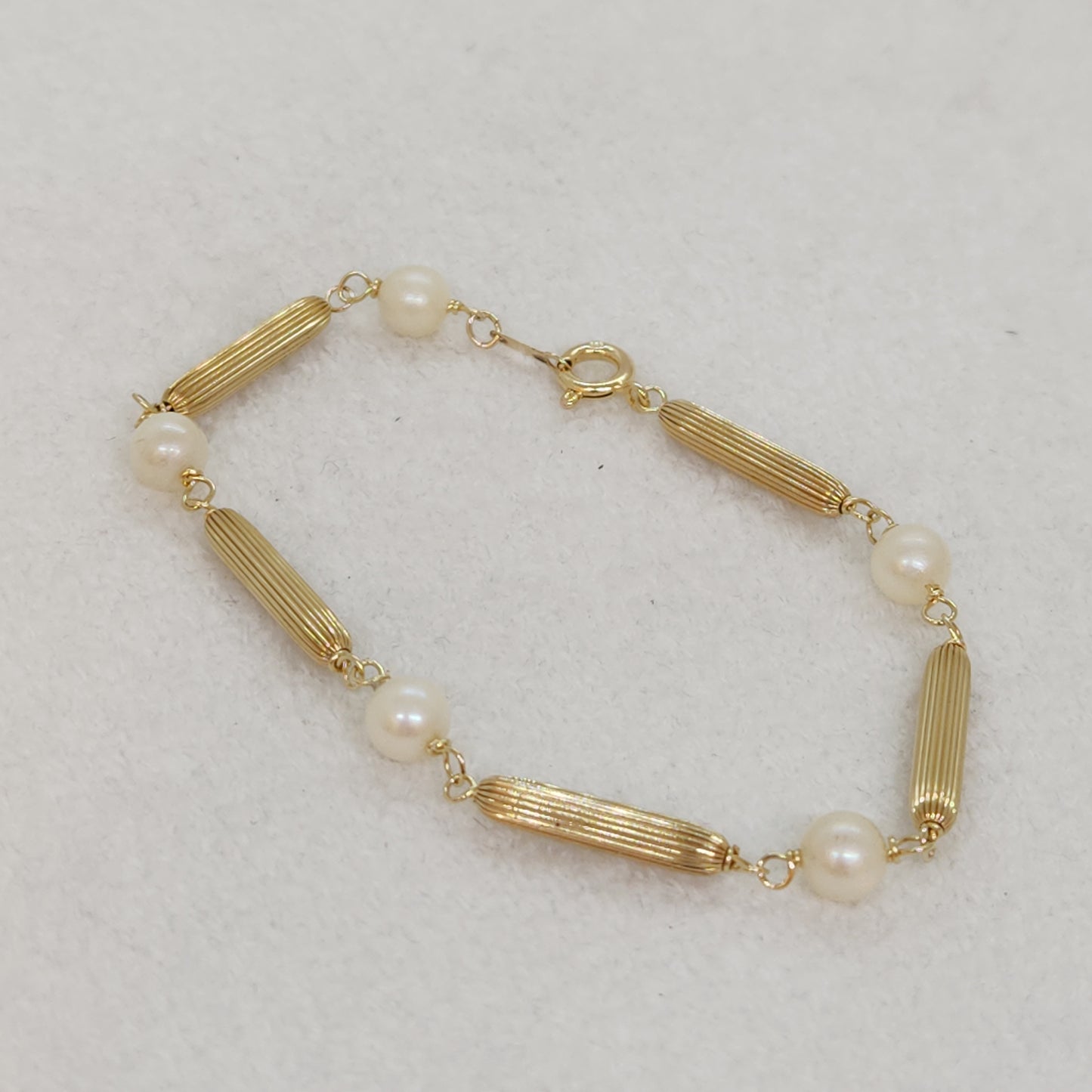 Fluted & Pearl - Bracelet