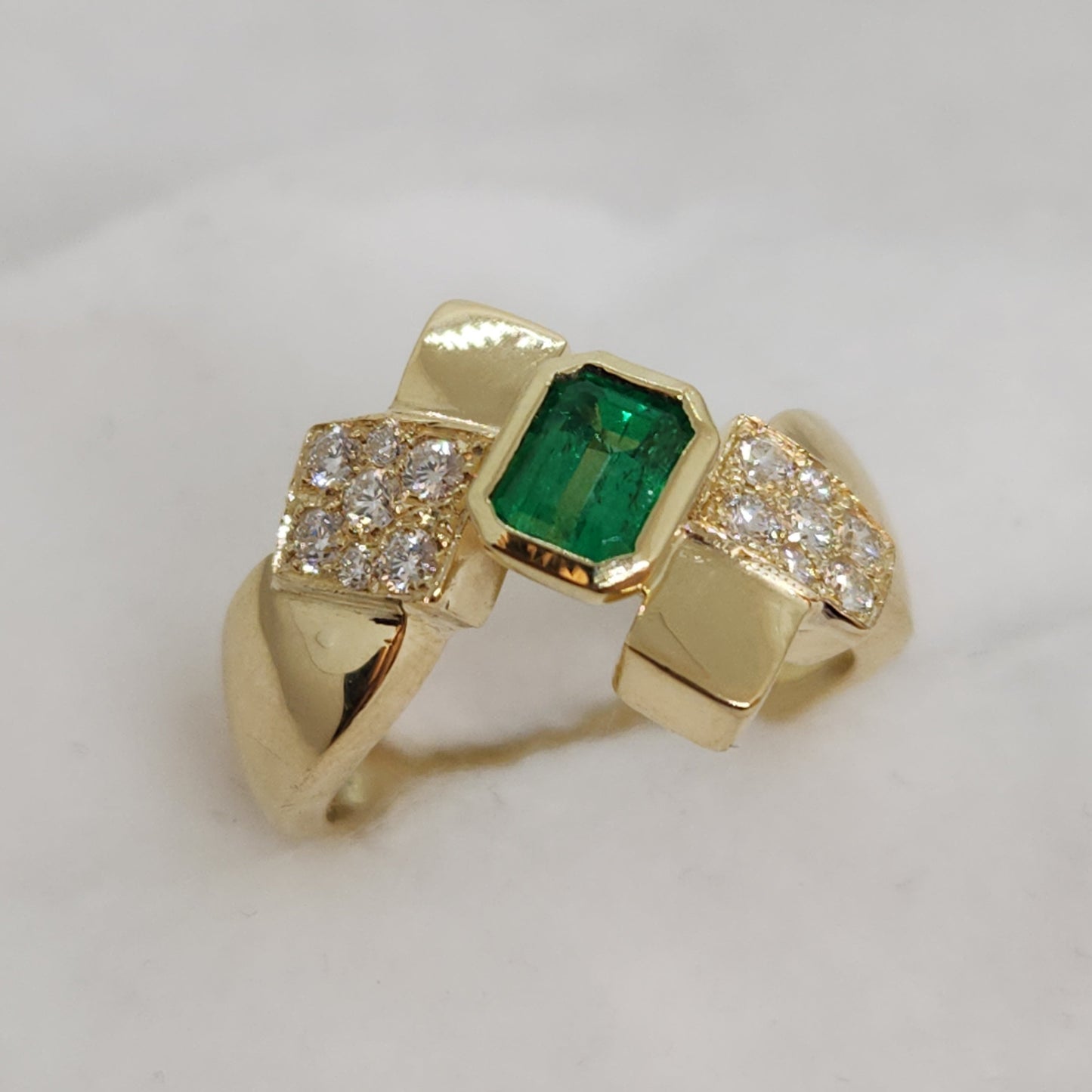 Emerald Bow
