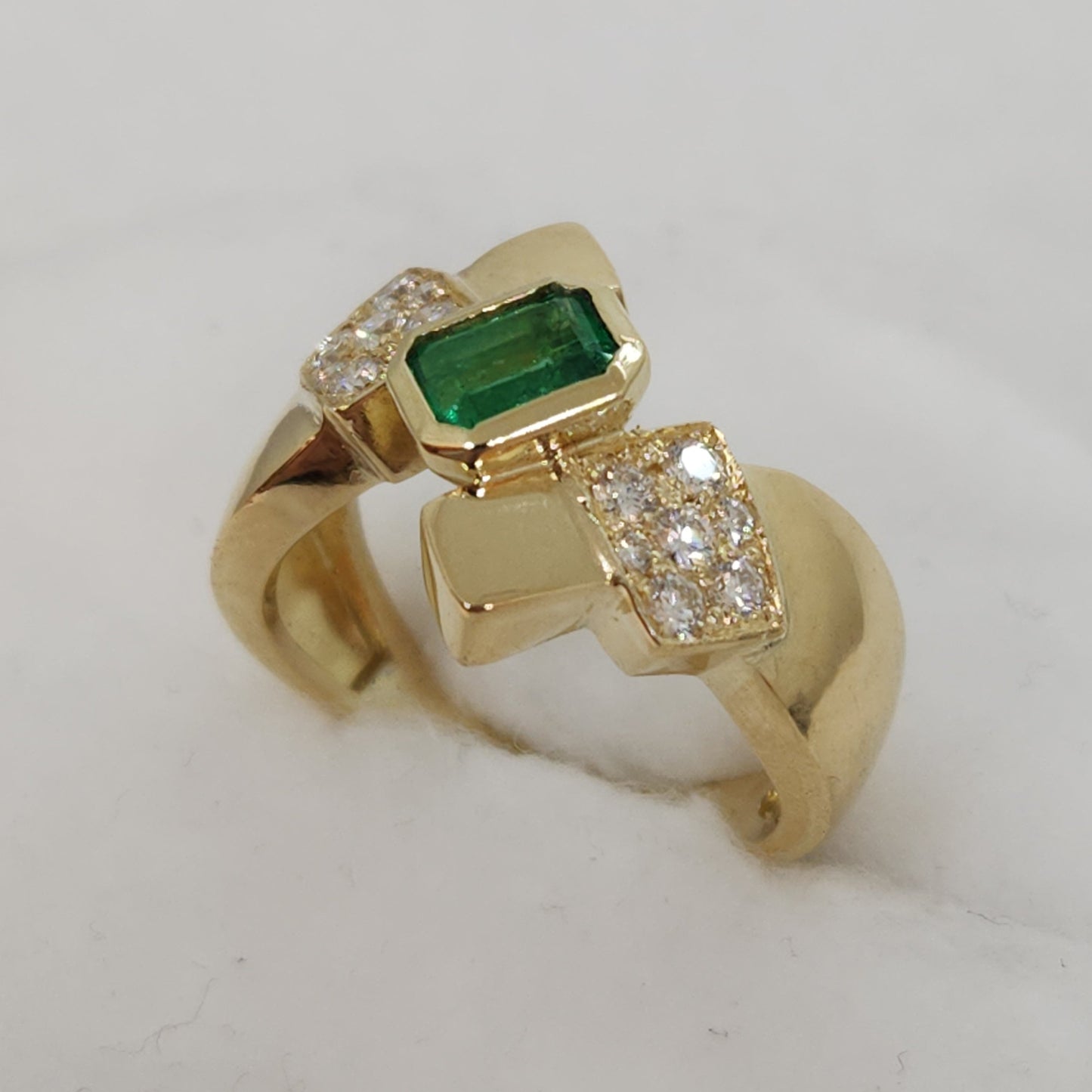 Emerald Bow