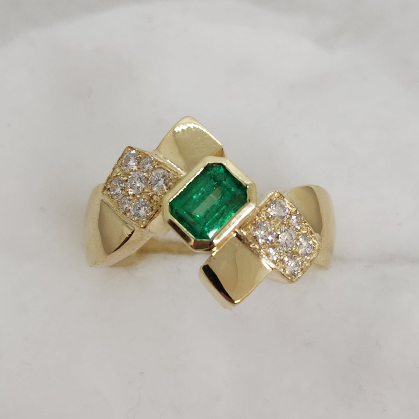 Emerald Bow
