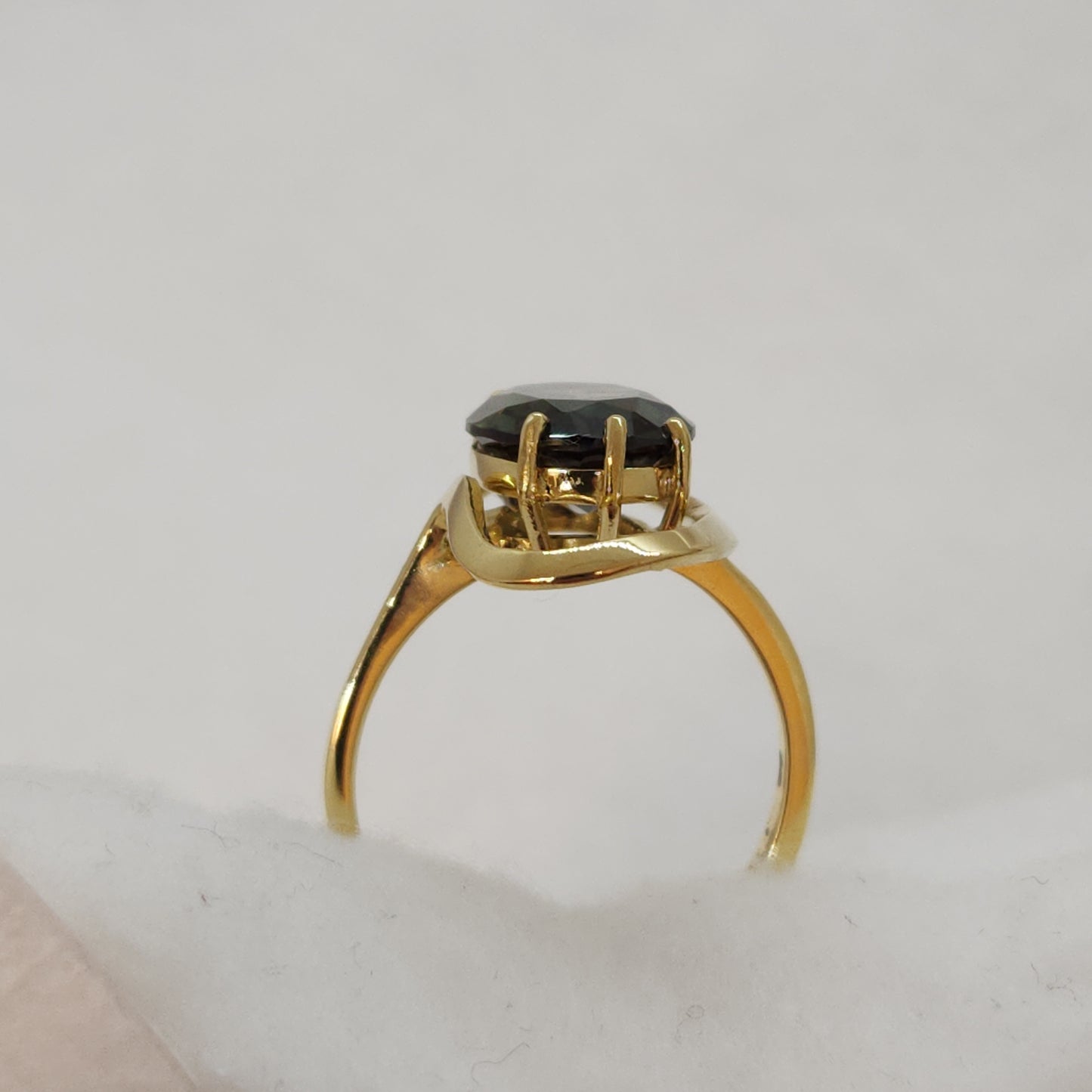 Spinel Elegance