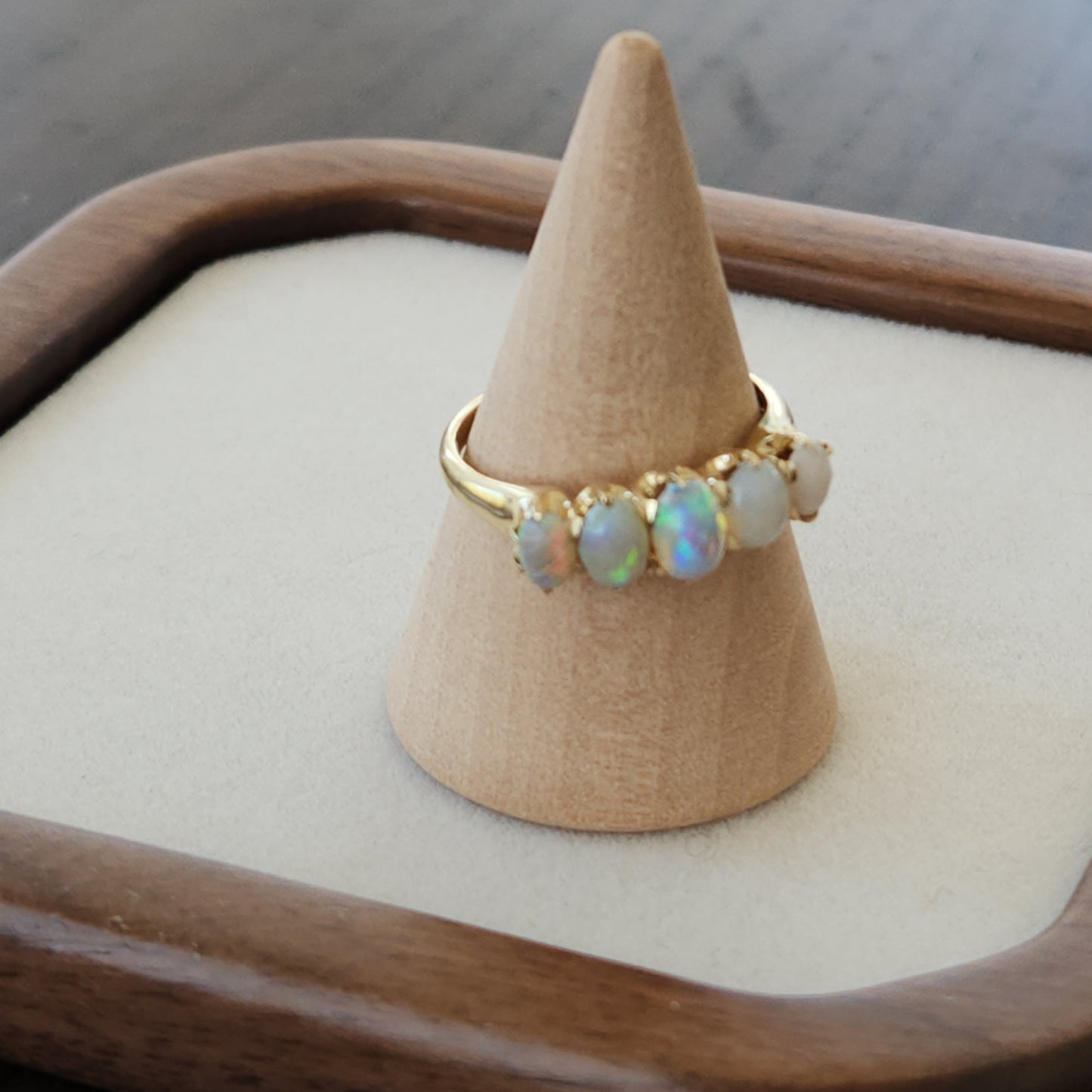Dreamy Opals