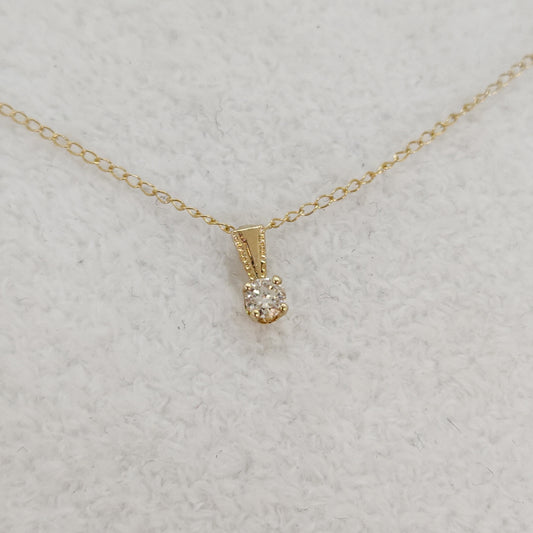 Dainty Diamond