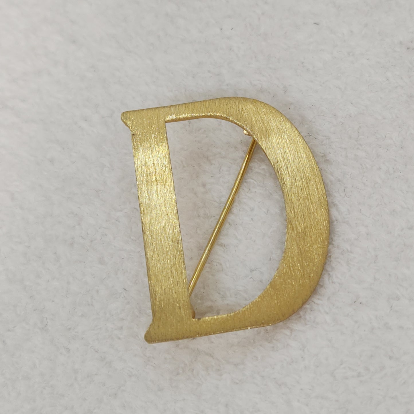 Give me a "D"!