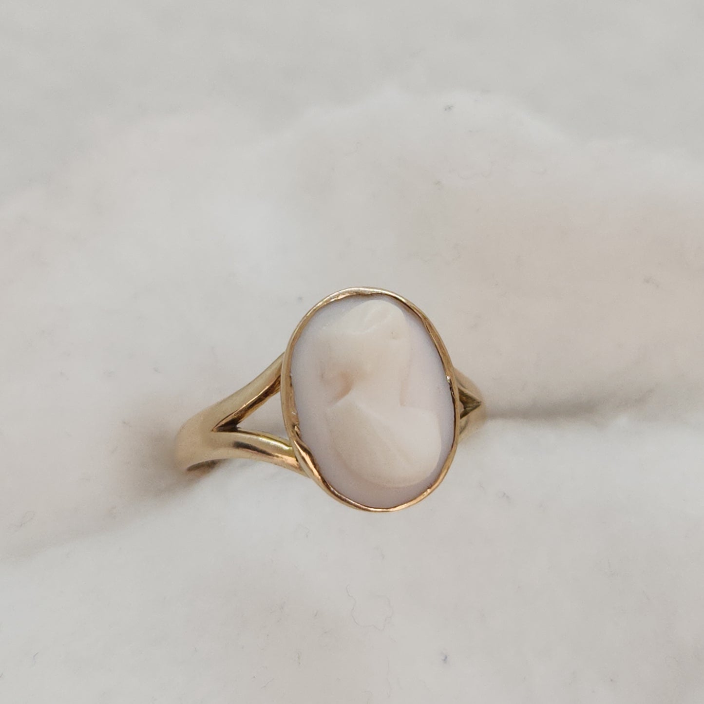 Very Vintage Cameo
