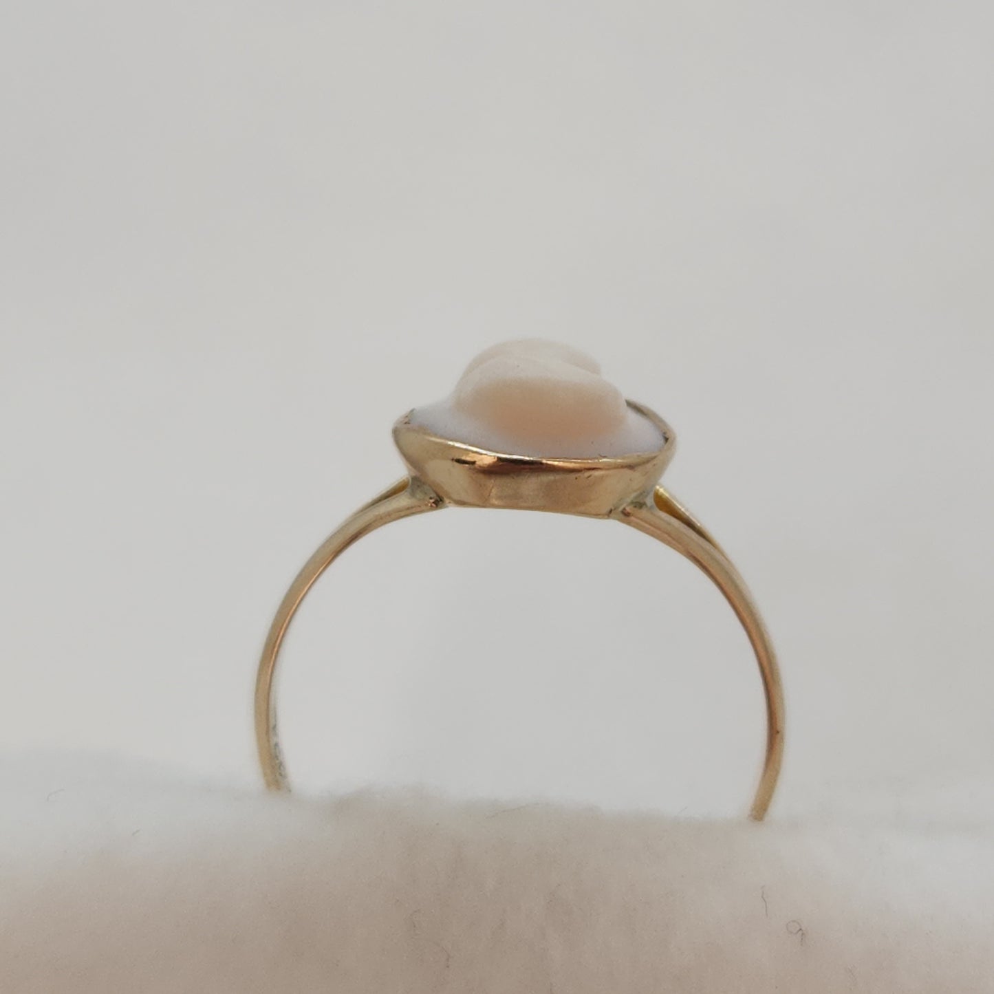 Very Vintage Cameo