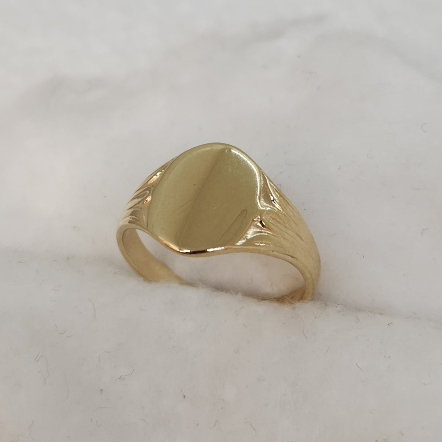 Teeny Tiny Signet