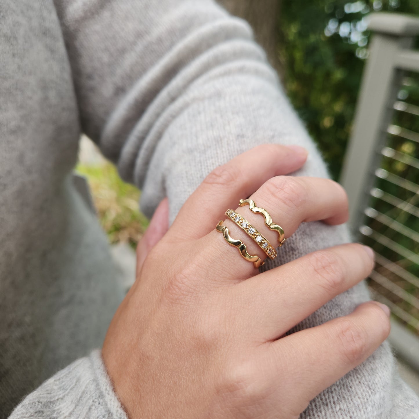 Scalloped Matching Bands