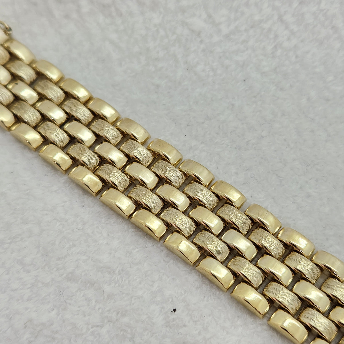 Cartier-esque