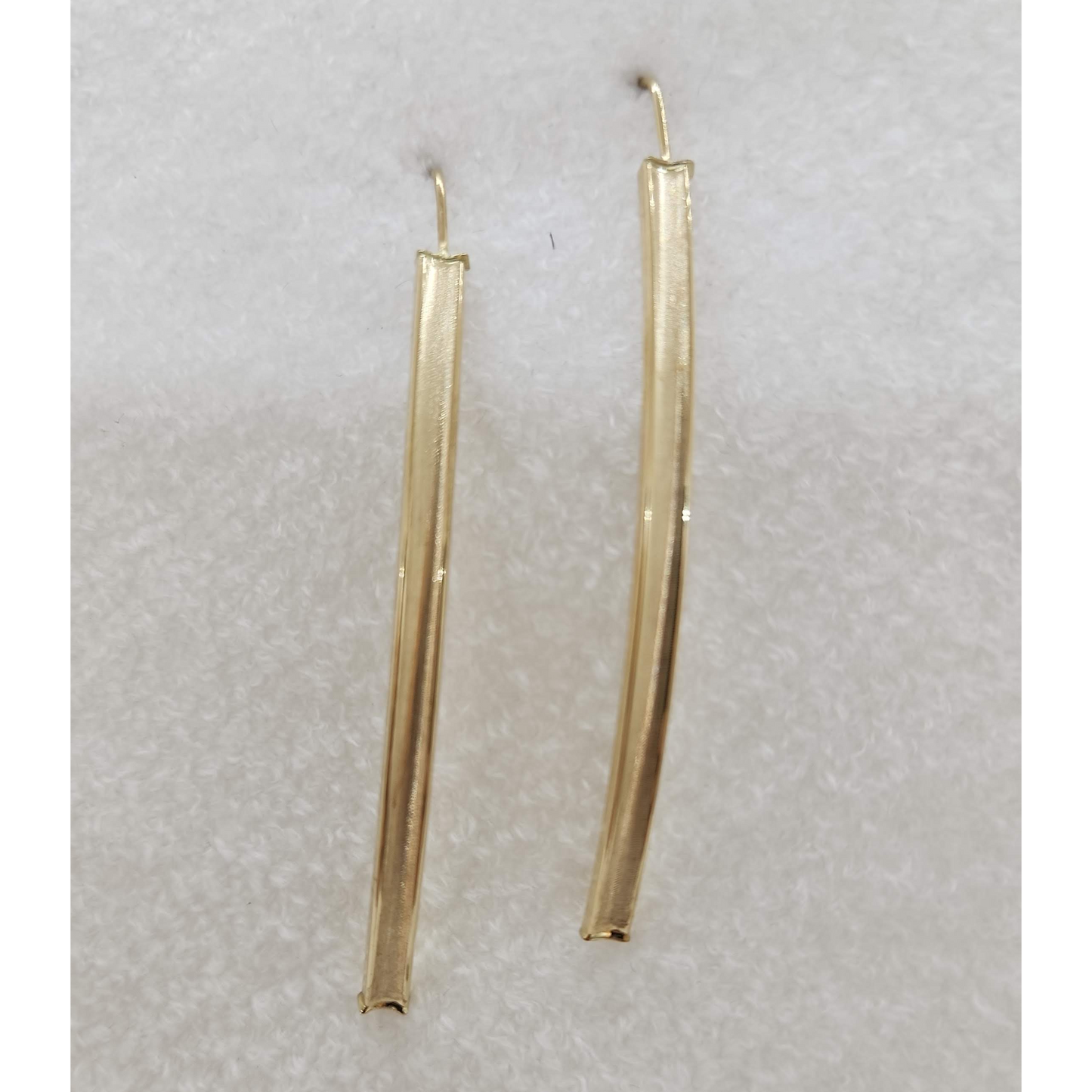 Linear Dangles
