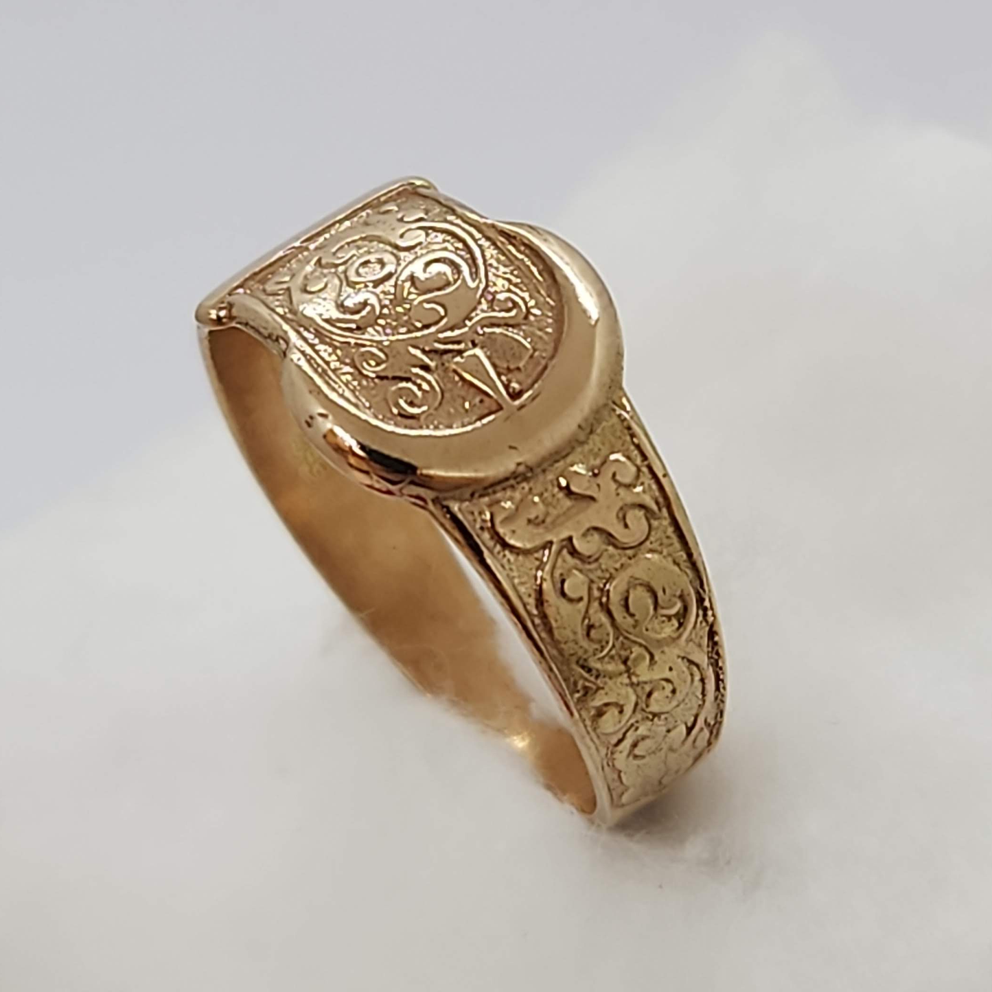 Buckle Ring