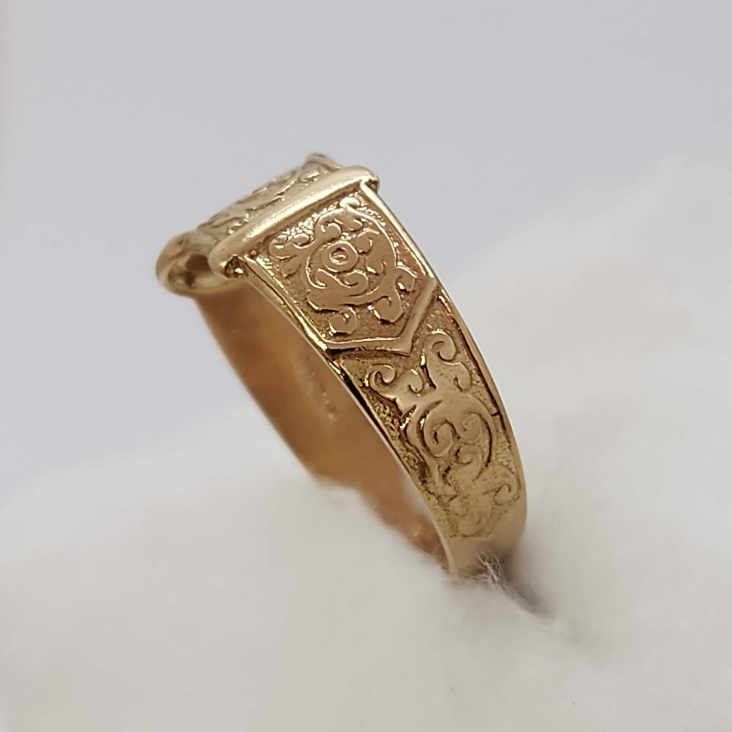 Buckle Ring
