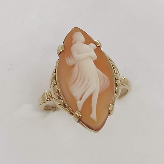 Vintage Cameo Ring