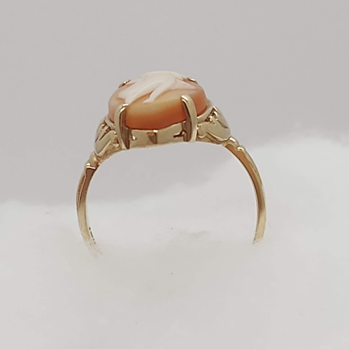 Vintage Cameo Ring