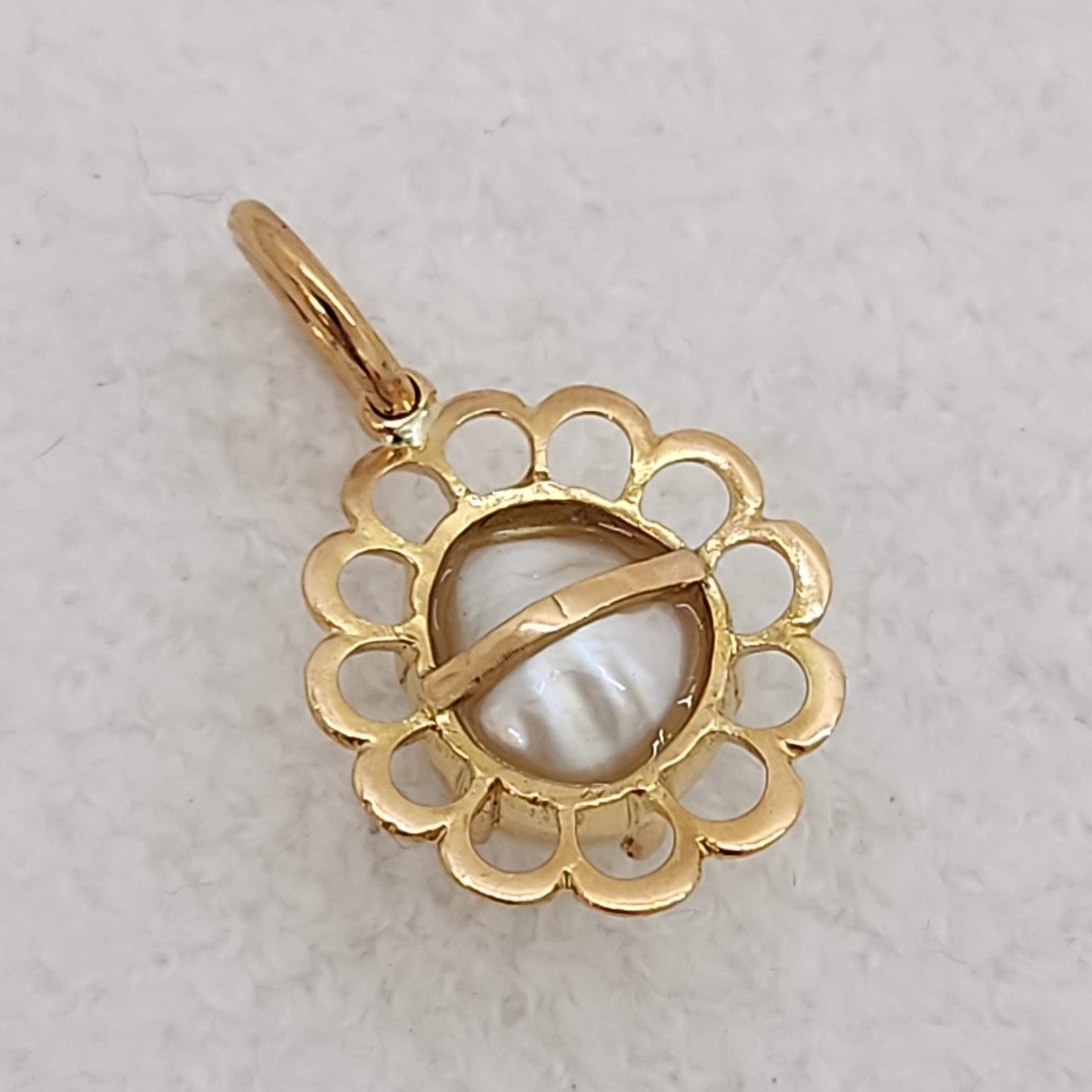 Natural Pearl Pendant