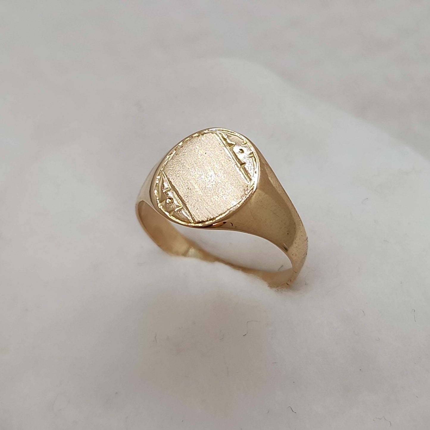 Signet Ring