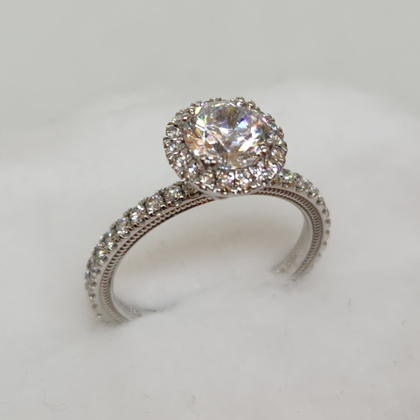 Verragio - Classic Halo