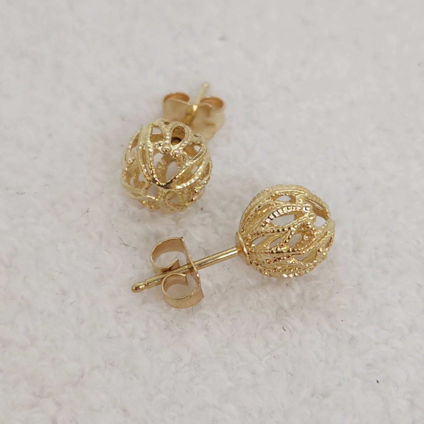 Lace Ball Studs