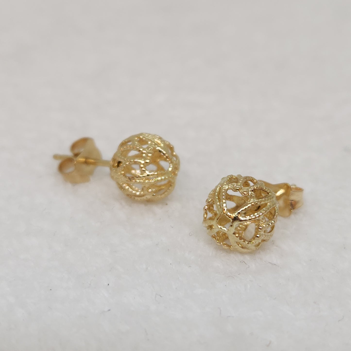 Lace Ball Studs