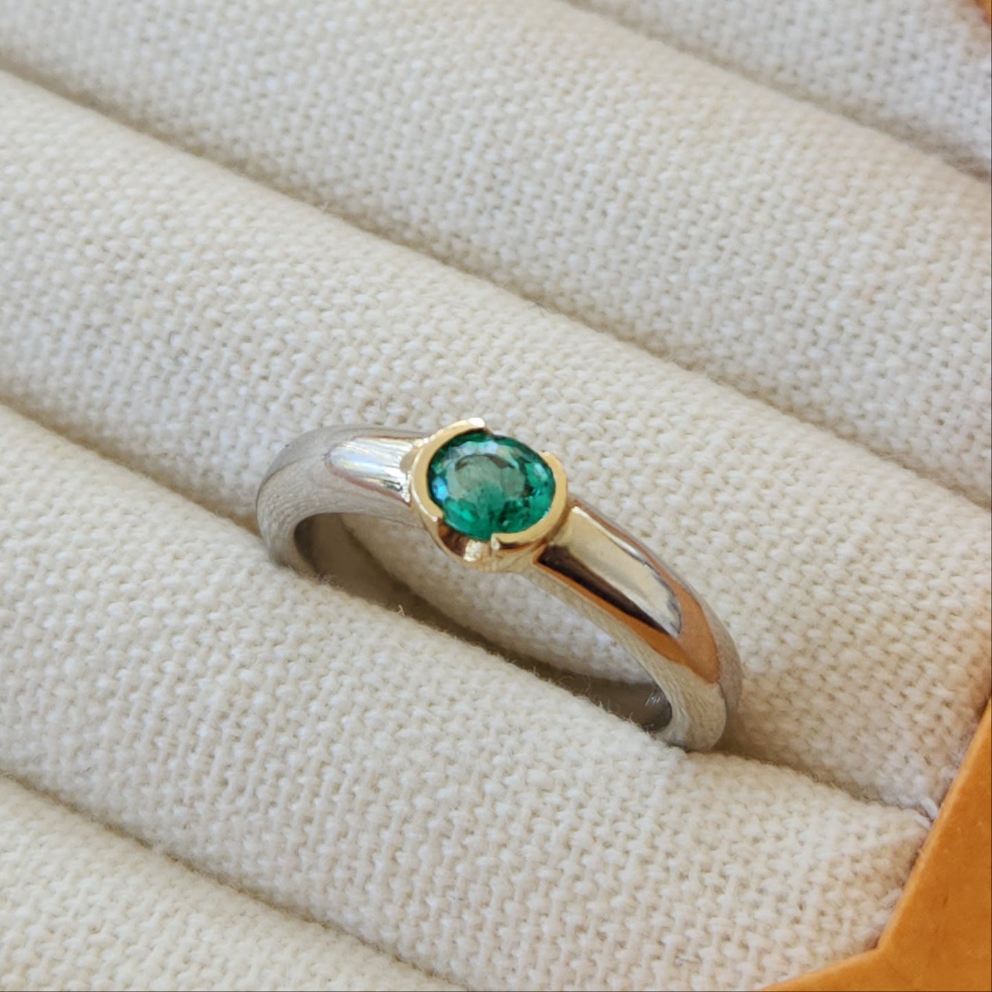 Emerald Two Tone Solitaire