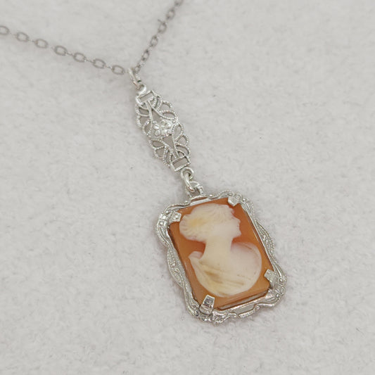Victorian Style Sisters - Necklace
