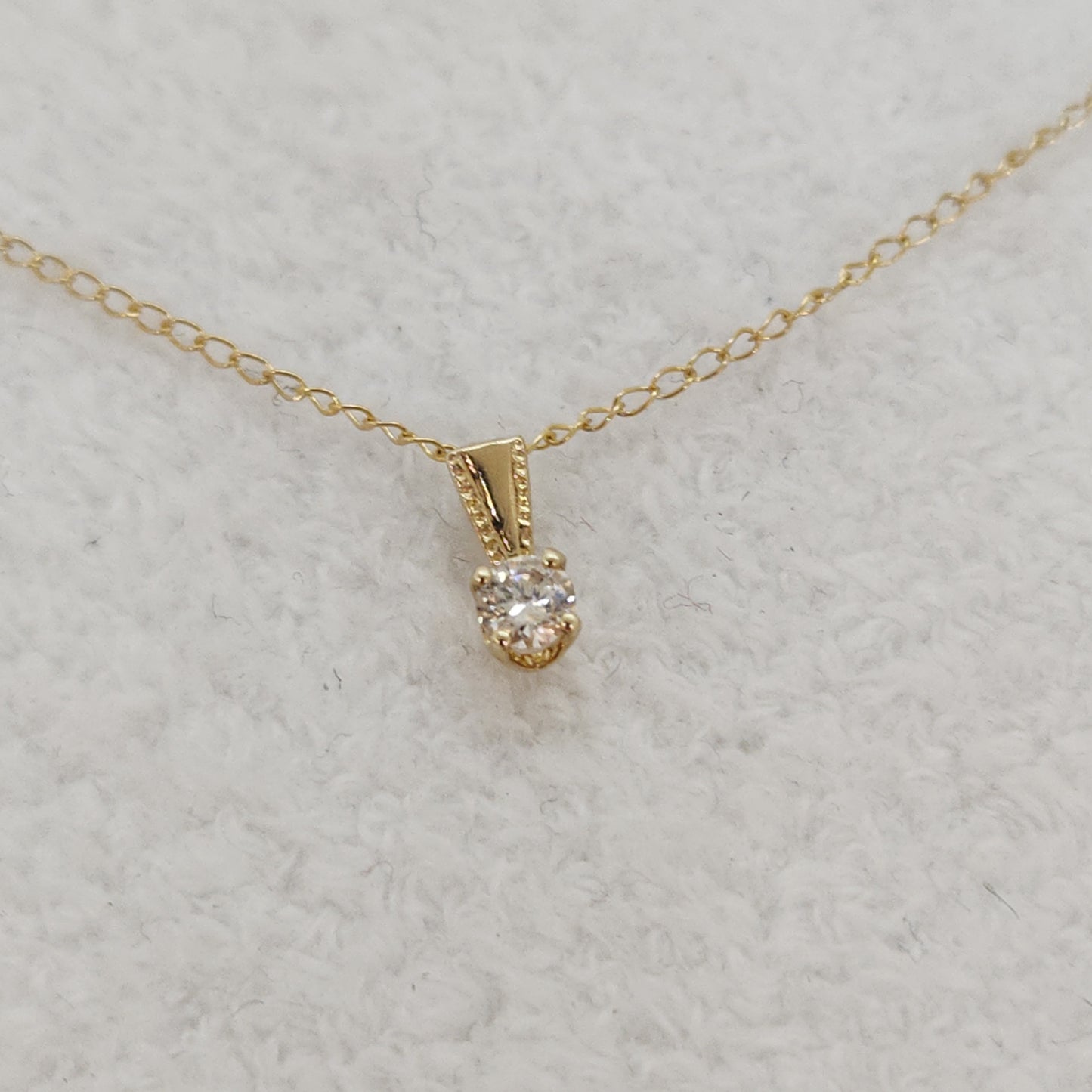 Dainty Diamond