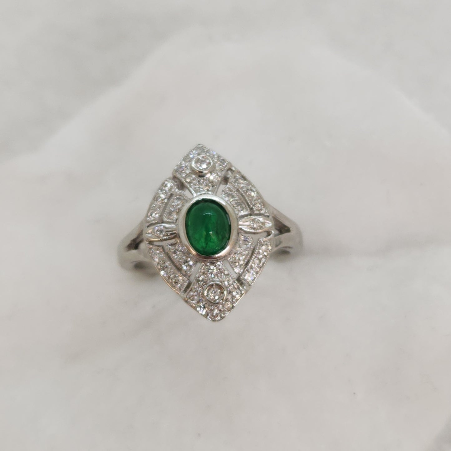Emerald Navette