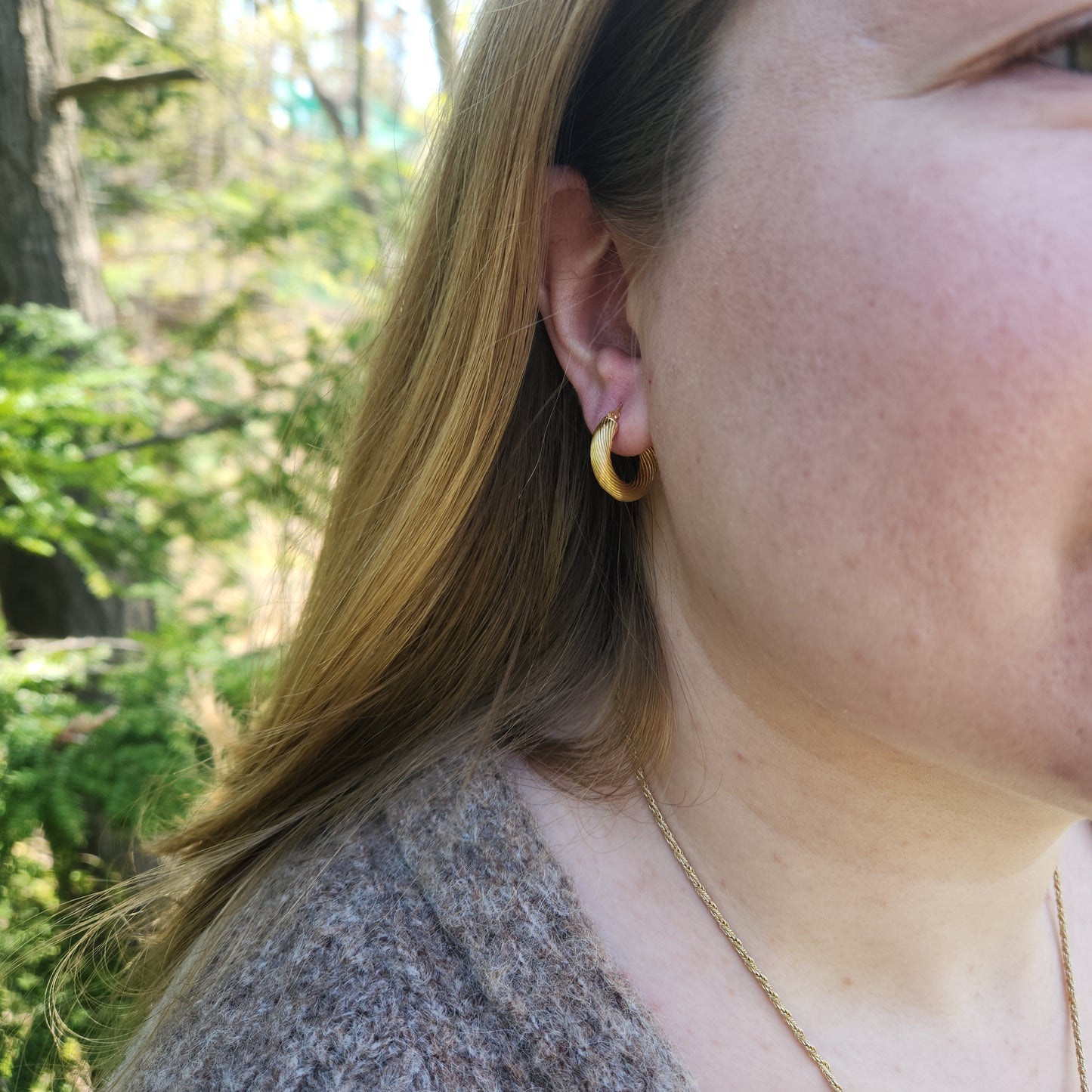 Twist Hoops