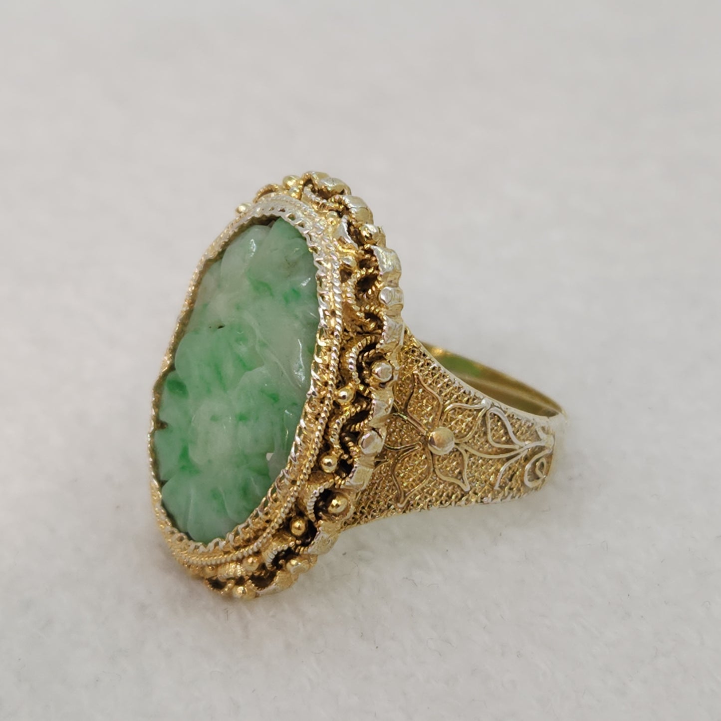 Apple Green Jadeite
