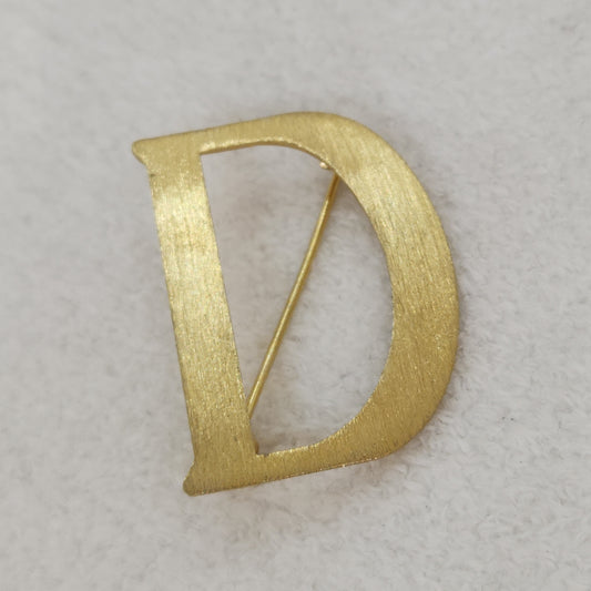 Give me a "D"!